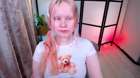 kittenxoann online show from 04.18.26