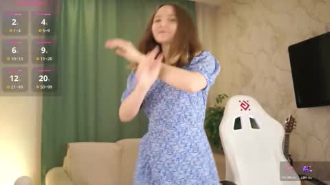 Snapshot of kittiesland chatting on 11.17.25 Agatha online show from 11.17.25