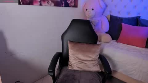 Kitty  online show from 03.21.26