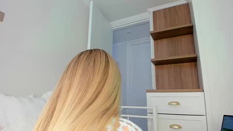 sophie online show from 03.28.26