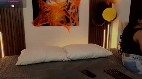 Snapshot of kitty_bombon chatting on 11.01.25 Kitty Bombon online show from 11.01.25