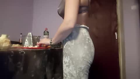 Kitti online show from 11.22.25