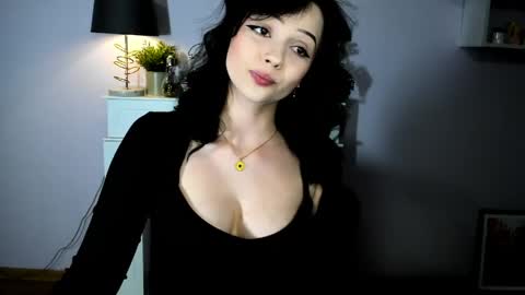 Snapshot of kitty_denise chatting on 05.27.26 Denise online show from 05.27.26