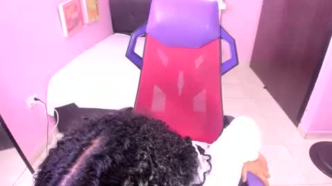Snapshot of kitty_doll_squirt chatting on 09.11.25 kitty_doll_squirt online show from 09.11.25