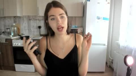 kitty mila online show from 09.12.25