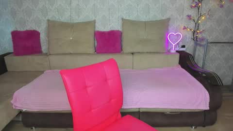 kitty mila online show from 11.02.25