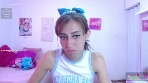 Snapshot of kitty_seducction chatting on 06.18.26 Aleja online show from 06.18.26