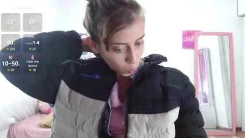 Snapshot of kitty_seducction chatting on 07.23.26 Aleja online show from 07.23.26