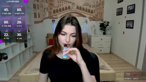 Snapshot of kitty_shenson chatting on 04.23.26 Kate online show from 04.23.26