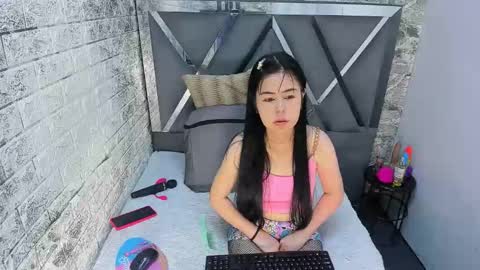 Snapshot of kitty_small69 chatting on 05.06.26 kitty_small69 online show from 05.06.26