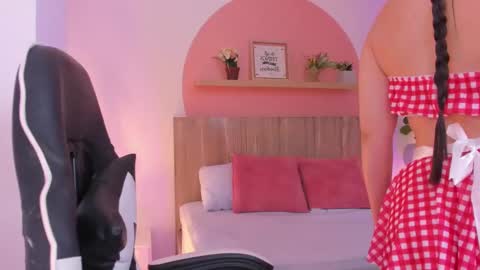 Snapshot of kitty_sweeety_ chatting on 09.18.25 K I T T Y online show from 09.18.25