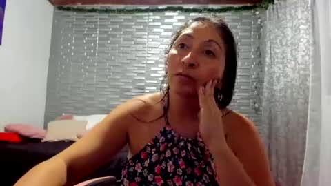 Snapshot of kitty_violet_ chatting on 03.01.26 violet online show from 03.01.26