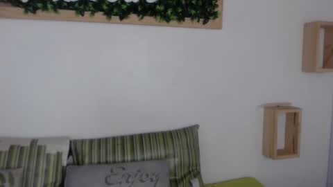 Snapshot of kittybrookex chatting on 12.19.24 Valery online show from 12.19.24