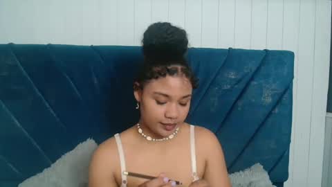 Snapshot of kittybrookex chatting on 01.12.25 Valery online show from 01.12.25