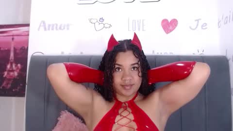 Snapshot of kittybrookex chatting on 09.21.25 Valery online show from 09.21.25