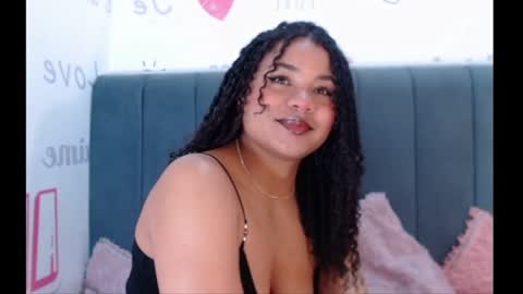 Snapshot of kittybrookex chatting on 10.06.25 Valery online show from 10.06.25