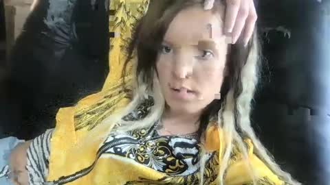 Snapshot of kittycatkendra chatting on 02.25.25 kittycatkendra online show from 02.25.25