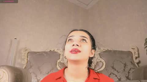 Snapshot of kittycatzzz chatting on 12.16.25 Mia online show from 12.16.25