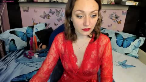 Snapshot of kittydoll97 chatting on 10.05.25 Sandra online show from 10.05.25