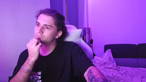 Eliz online show from 11.23.25