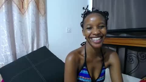 Snapshot of kittyfay_ chatting on 04.17.26 Fay online show from 04.17.26