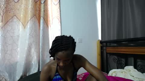 Snapshot of kittyfay_ chatting on 05.12.26 Fay online show from 05.12.26