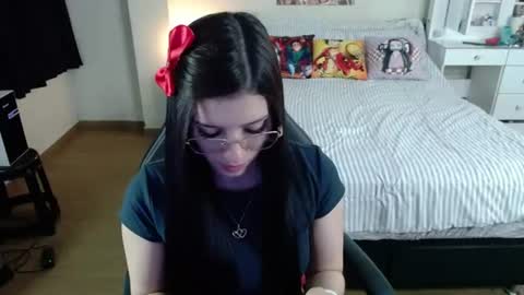 Isabel online show from 07.08.26