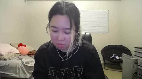 Snapshot of kittymei chatting on 01.16.25 Mei online show from 01.16.25