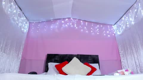 kitty  online show from 12.13.24