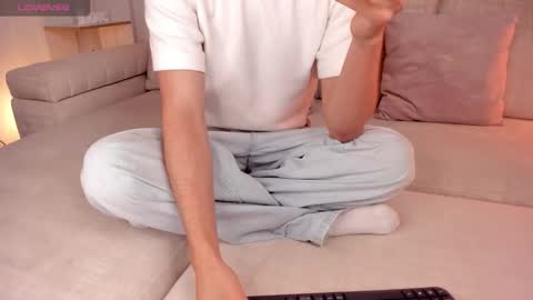 Sebastian online show from 12.02.25