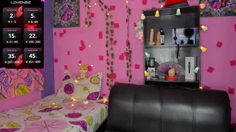 Kitty Zen online show from 03.07.25