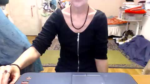 KiuminBerry online show from 09.10.25