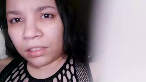 Snapshot of kivs19 chatting on 02.21.25 kivs19 online show from 02.21.25