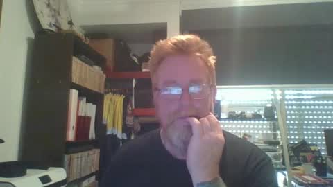 Snapshot of kiwi_boss61 chatting on 01.02.25 kiwi_boss61 online show from 01.02.25
