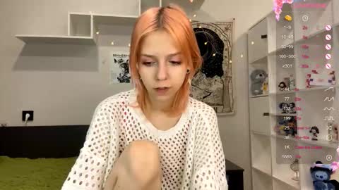 Snapshot of kizziequiroz chatting on 02.12.26 Luna online show from 02.12.26