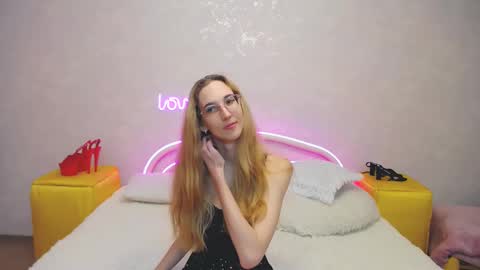 Klary online show from 02.24.25