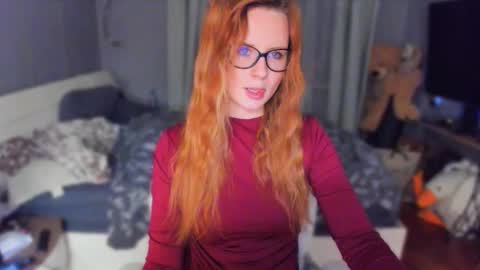Snapshot of klementinagirl chatting on 11.27.25 Klementinafanslyklementina6661 online show from 11.27.25