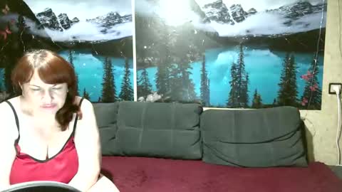 Snapshot of kleosnow chatting on 02.25.26 Kleosnow online show from 02.25.26