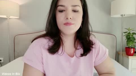 Snapshot of kleospassion chatting on 09.19.25 Kleospassion online show from 09.19.25