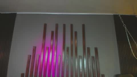 Snapshot of kloe_bella chatting on 11.18.25 kloe_bella online show from 11.18.25