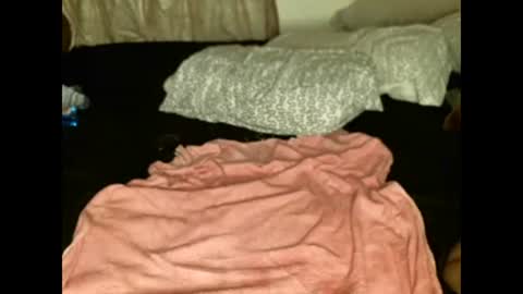 Snapshot of kmagie chatting on 01.10.25 kmagie online show from 01.10.25