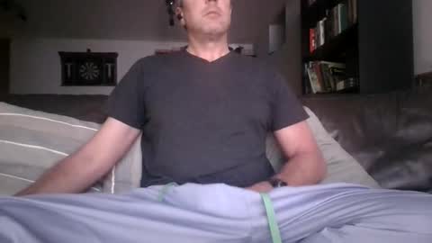 Knight3975 online show from 04.13.26