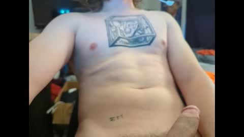 Snapshot of kniloc chatting on 11.16.25 kniloc online show from 11.16.25