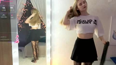 Lilu online show from 04.12.26