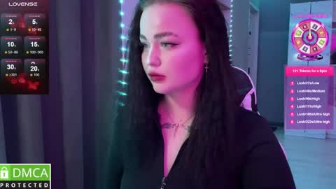 Mia online show from 02.11.25