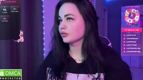 Mia online show from 03.05.25