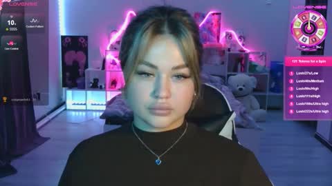 Mia online show from 10.29.25