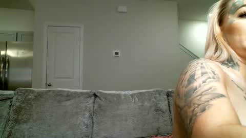 Koko Kwinn online show from 03.08.25