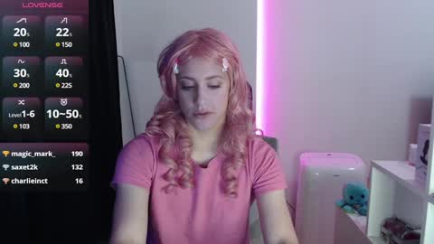  Riley  online show from 01.02.25