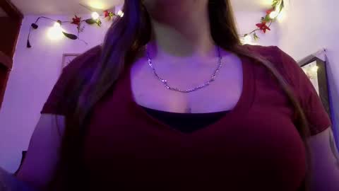 Snapshot of koning_moretti chatting on 02.23.26 camila online show from 02.23.26